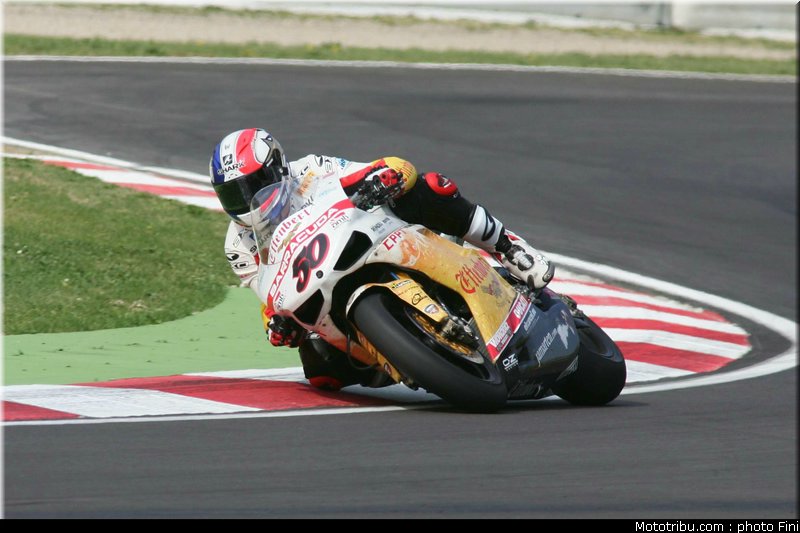 superbike_guintoli_008_imola_2012