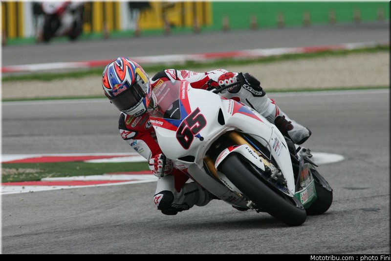 superbike_rea_007_imola_2012