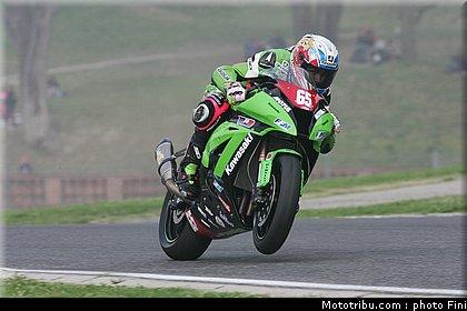 1000_superstock_baz_002_imola_2012.jpg
