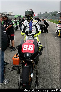 1000_superstock_parziani_001_imola_2012.jpg