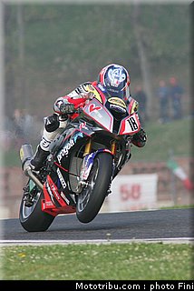 superbike_aitchinson_002_imola_2012.jpg
