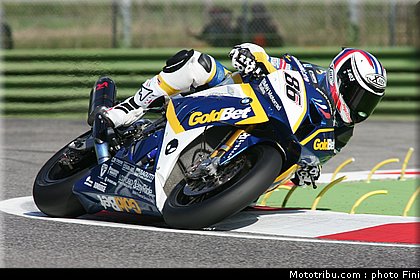 superbike_badovini_004_imola_2012.jpg