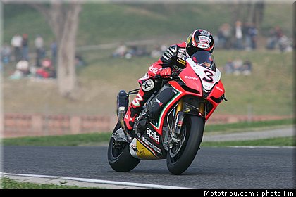superbike_biaggi_007_imola_2012.jpg
