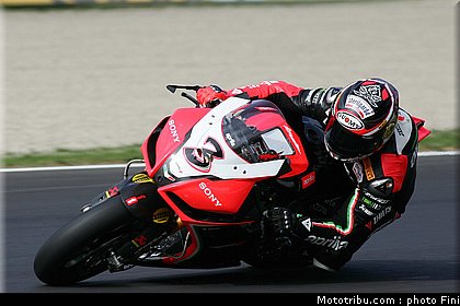 superbike_biaggi_009_imola_2012.jpg