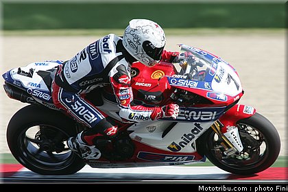 superbike_checa_009_imola_2012.jpg