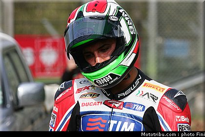 superbike_giugliano_012_imola_2012.jpg