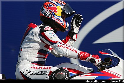superbike_rea_001_imola_2012.jpg