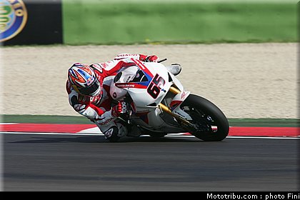 superbike_rea_006_imola_2012.jpg