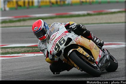 superbike_smrz_002_imola_2012.jpg
