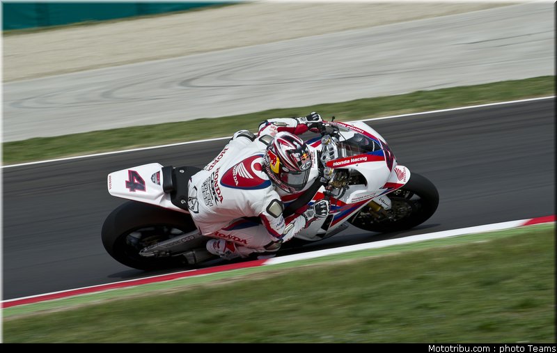 superbike_aoyama_002_imola_2012