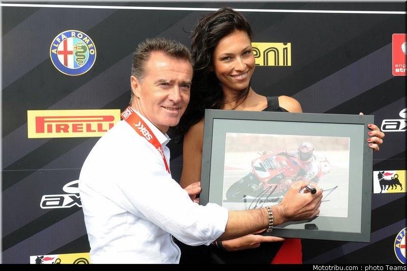 superbike_pitbabe_009_imola_2012