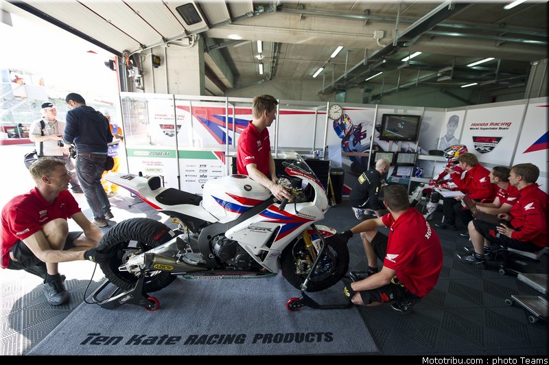 superbike_rea_010_imola_2012