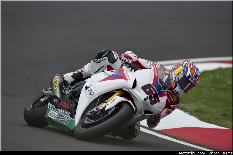 superbike_rea_018_imola_2012