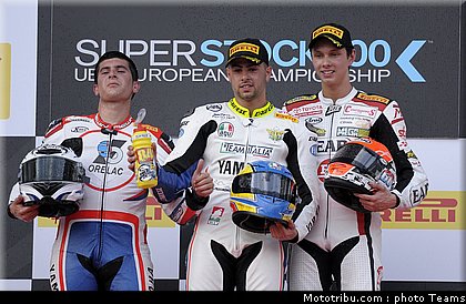 600_superstock_001_imola_2012.jpg