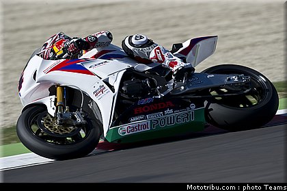 superbike_rea_005_imola_2012.jpg