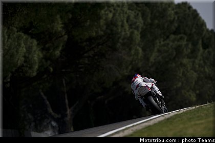 superbike_rea_009_imola_2012.jpg