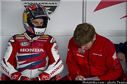 superbike_rea_017_imola_2012.jpg