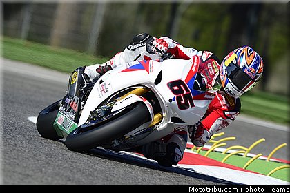 superbike_rea_020_imola_2012.jpg