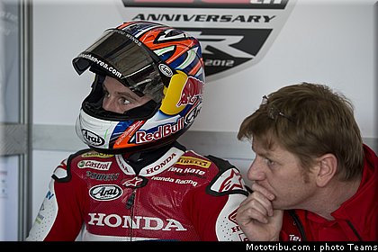 superbike_rea_028_imola_2012.jpg