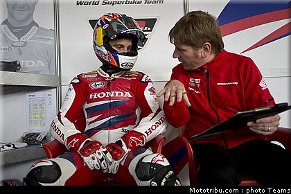 superbike_rea_033_imola_2012.jpg
