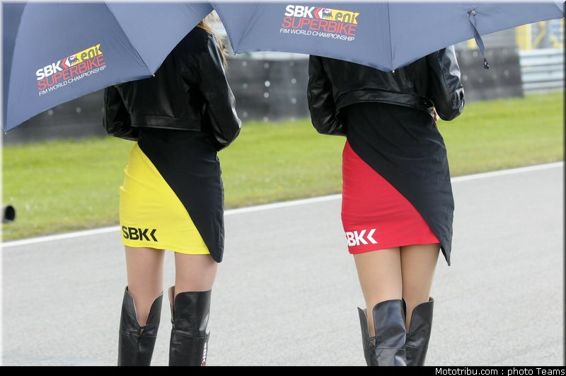 superbike_pitbabe_003_pays_bas_assen_2012