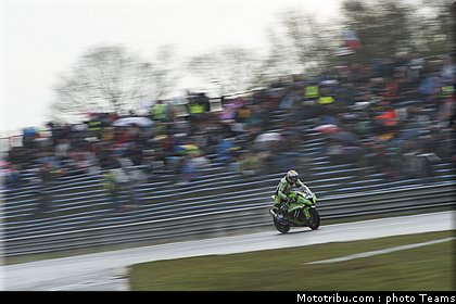 superbike_mercado_004_pays_bas_assen_2012.jpg