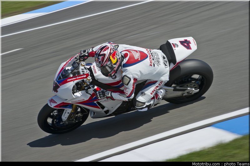 superbike_aoyama_001_wsbk_2012_angleterre_donington