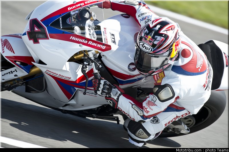 superbike_aoyama_006_wsbk_2012_angleterre_donington