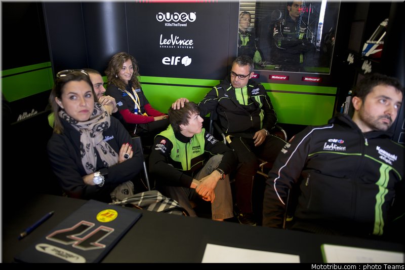 superbike_baz_010_wsbk_2012_angleterre_donington