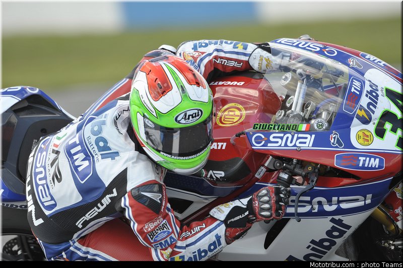 superbike_giugliano_004_wsbk_2012_angleterre_donington