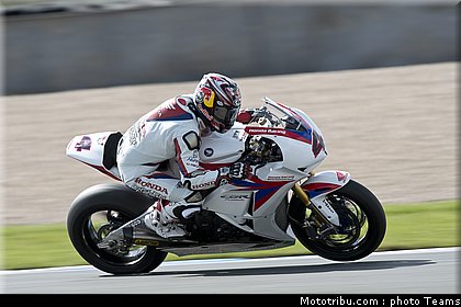 superbike_aoyama_007_wsbk_2012_angleterre_donington.jpg