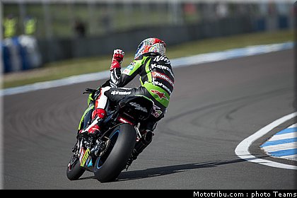 superbike_baz_008_wsbk_2012_angleterre_donington.jpg