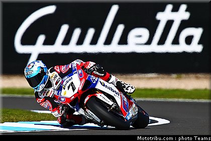 superbike_checa_001_wsbk_2012_angleterre_donington.jpg