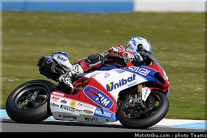 superbike_checa_007_wsbk_2012_angleterre_donington.jpg