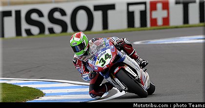 superbike_giugliano_002_wsbk_2012_angleterre_donington.jpg