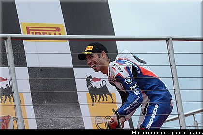 superbike_melandri_009_wsbk_2012_angleterre_donington.jpg