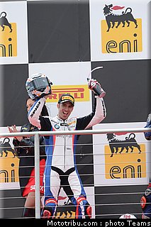 superbike_melandri_011_wsbk_2012_angleterre_donington.jpg