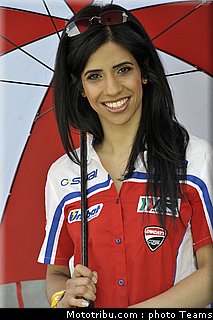 superbike_pitbabe_006_wsbk_2012_angleterre_donington.jpg
