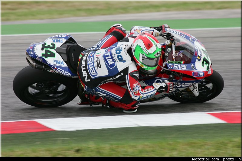 sbk_giugliano_002_san_marin_misano_2012