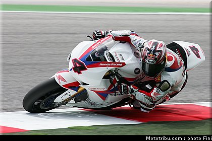sbk_aoyama_001_san_marin_misano_2012.jpg