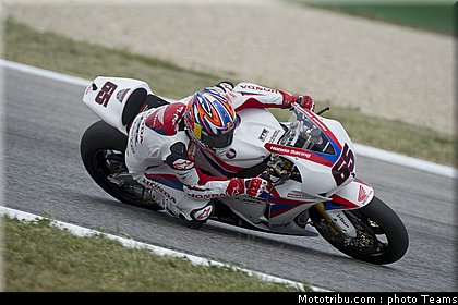sbk_rea_001_san_marin_misano_2012.jpg
