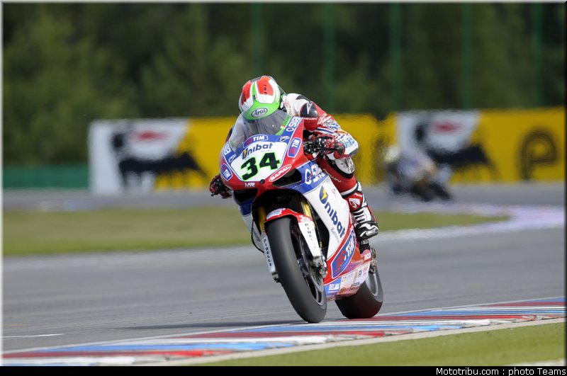 sbk_giugliano_008_republique_tcheque_brno_2012
