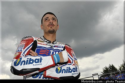 sbk_giugliano_002_republique_tcheque_brno_2012.jpg