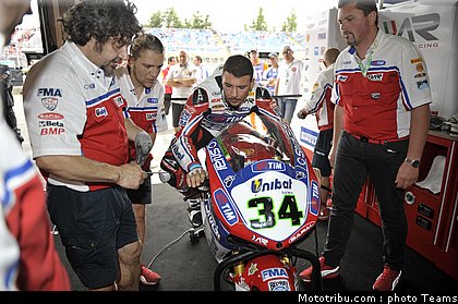 sbk_giugliano_007_republique_tcheque_brno_2012.jpg