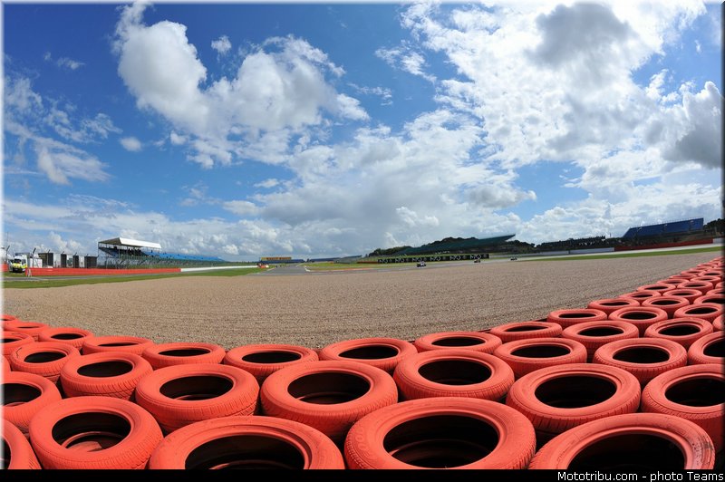 sbk_ambiance_018angleterre_silverstone_2012