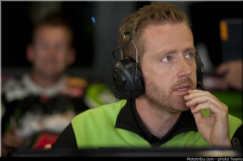 sbk_ambiance_021angleterre_silverstone_2012