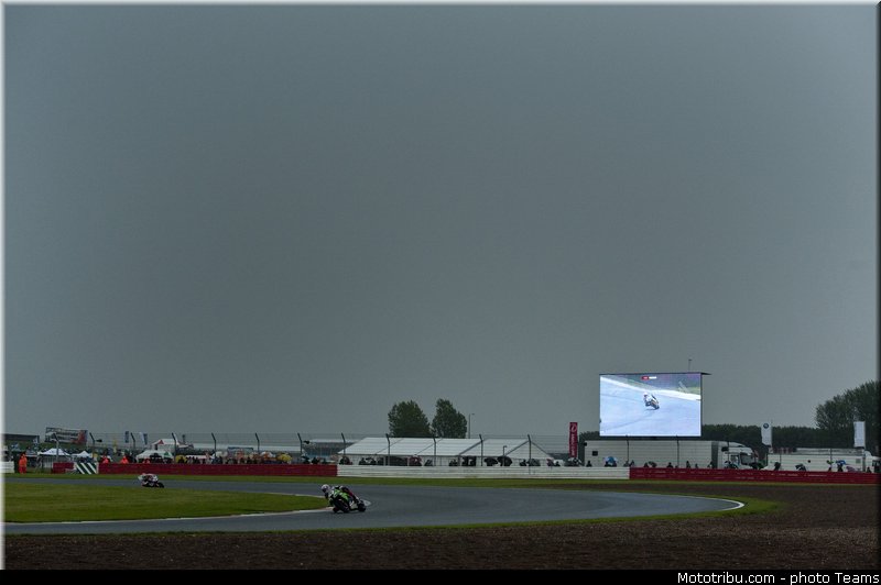 sbk_baz_029angleterre_silverstone_2012
