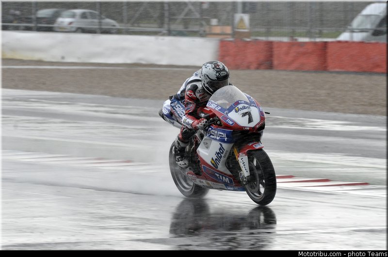 sbk_checa_007angleterre_silverstone_2012