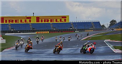600stk_003angleterre_silverstone_2012.jpg