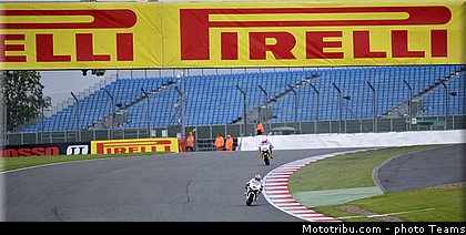sbk_005angleterre_silverstone_2012.jpg